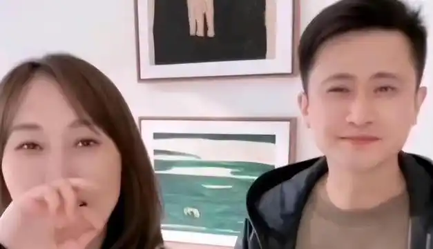 主持人杨帆娶妻子李松奇生下两个女儿日子过得有滋有味