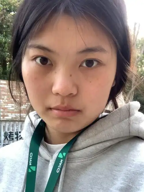 普通女生化妆是什么样子