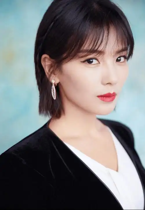 刘涛为何剪短发那么时髦减龄纠结要不要剪短发看这3点就够了