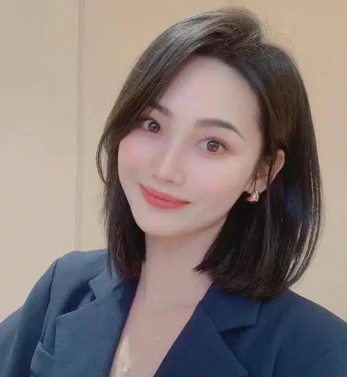 今年新推出的这3种发型,气质显年轻