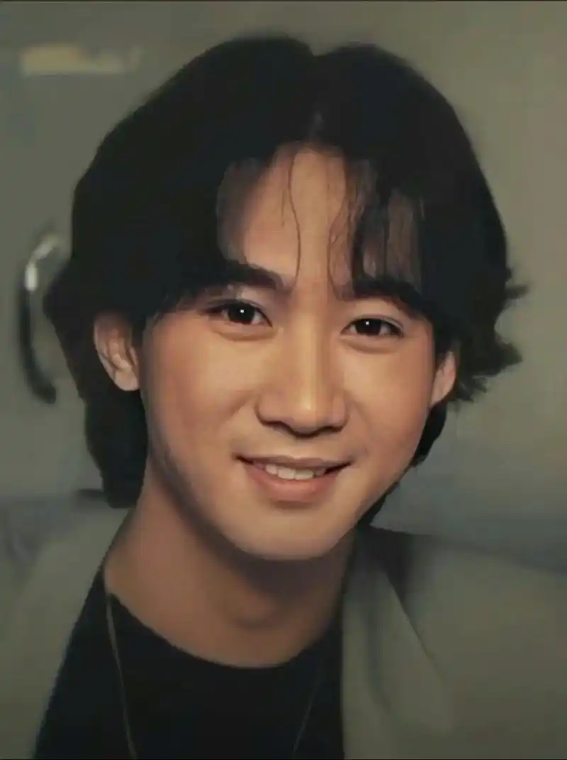 敬愛的黃家駒先生,又是一年六月三,轉眼一逝已經三十一年了,你走咗