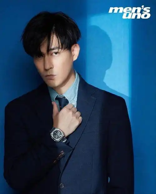 上游时尚|中年不油腻 周渝民杂志大片清爽俊朗