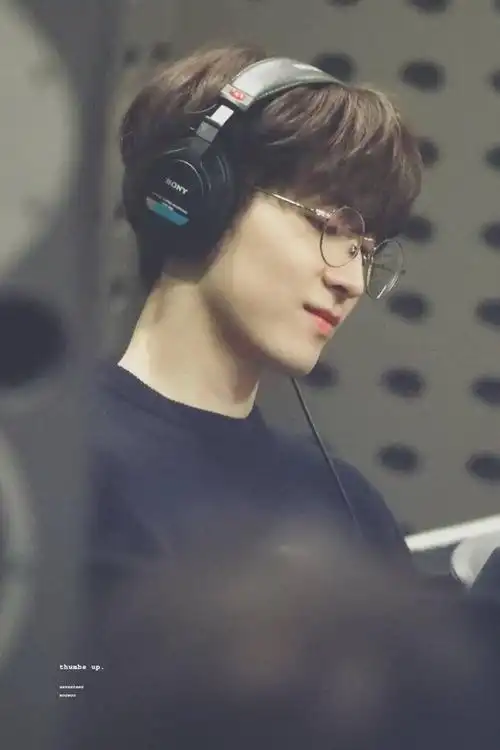 全圆佑你的自拍进步好大