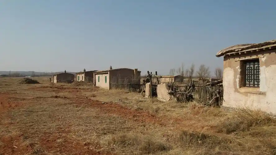 内蒙古自治区鄂尔多斯市伊金霍洛旗布拉格路靠近鄂金大酒店天气预报