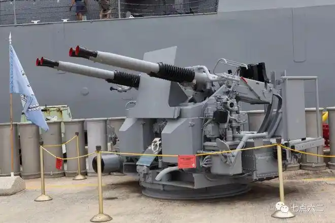 二战盟军军舰上装备最多的瑞典博福斯40mm高射炮美军的常青树:m2重