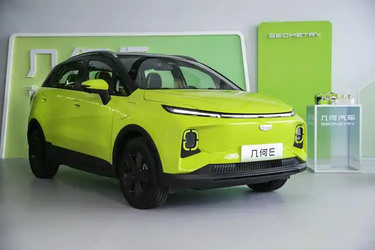 10万左右想买新能源车?不妨了解一下这三款,颜值高,配置也不错