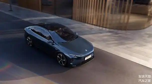 蔚来新款豪华轿车et9首款搭载150度半固态电池