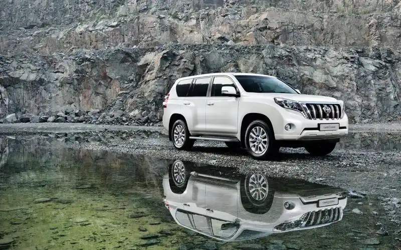 霸气丰田普拉多