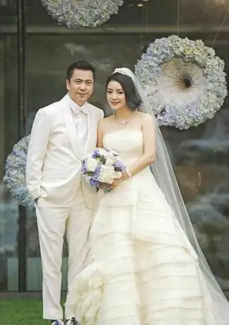 【图】王中磊老婆王晓蓉个人资料介绍 二十年后再度披上婚纱