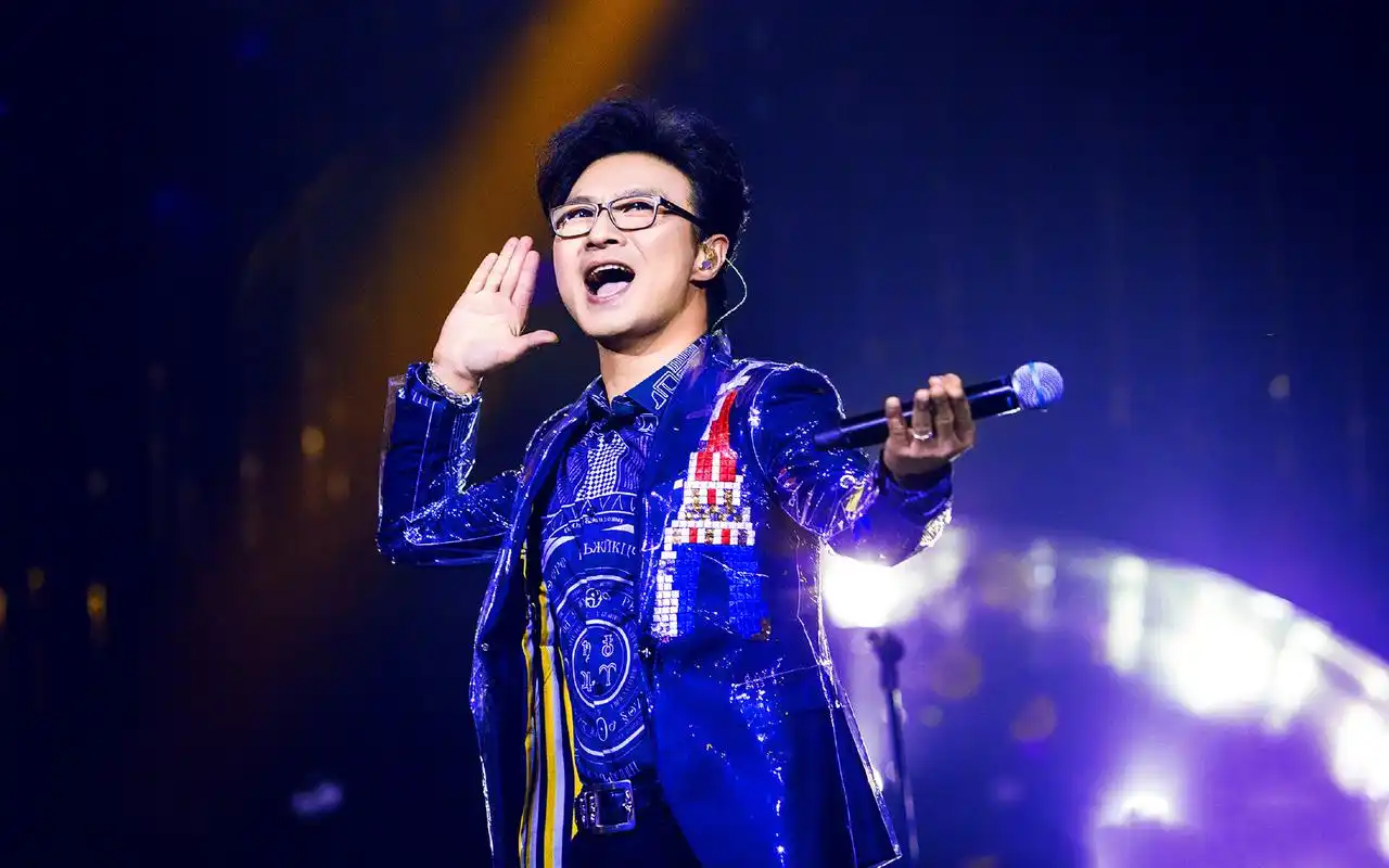 汪峰《歌手》高清图片桌面壁纸