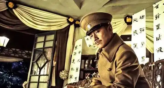 张学良晚年懊恼:我从不封建迷信,可杀了杨宇霆之后我开始信了_网易订