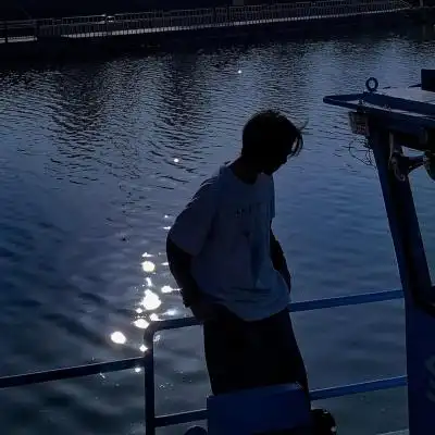 高质量不露脸男生头像图片大全好看的头像男帅气阳光少年