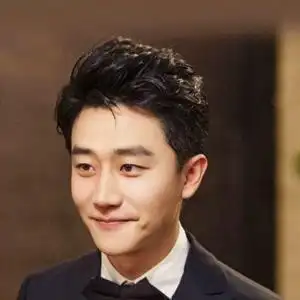 黄轩经纪人联系方式15201879909