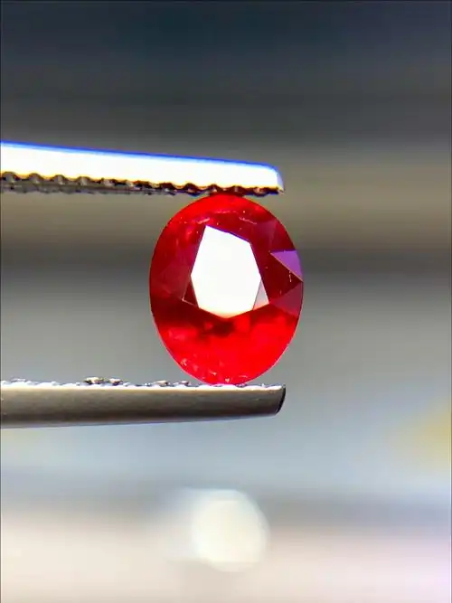 grs鸽血红红宝石裸石