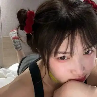 头像女生真人2021超火可爱丸子头小女生俏皮表情包