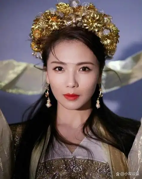 沙,《天龙八部》中的阿朱,《白蛇传》中的白素贞等经典角色而深入人心