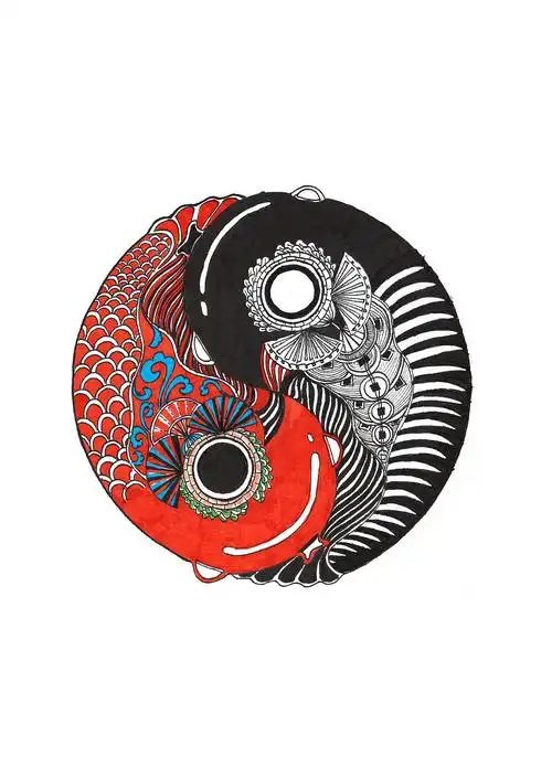 细节部分,用了中国传统元素扇子和云的花纹,红鱼代表现实,黑鱼代表