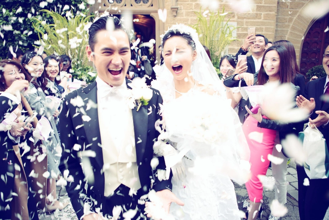 袁弘张歆艺婚礼,伴郎伴娘团颜值超高,看了让人想结婚!