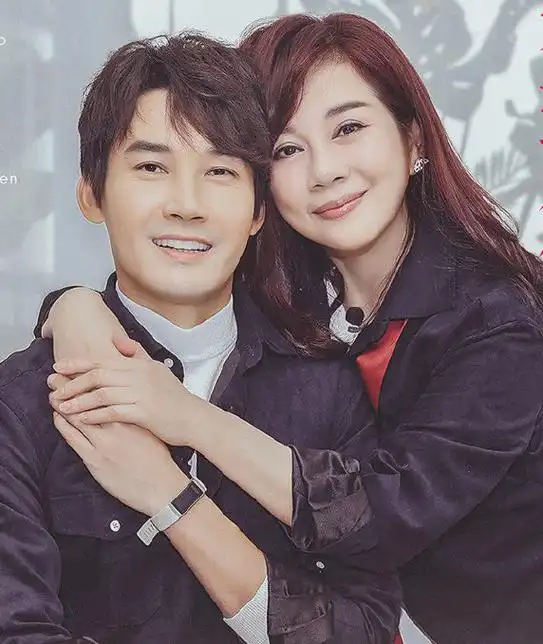 张铎陈松伶为表不离婚决心,登记完就撕掉结婚证