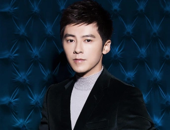 "老爹"迪克牛仔竟是b型血,下面这几位男明星和他的血型一样!