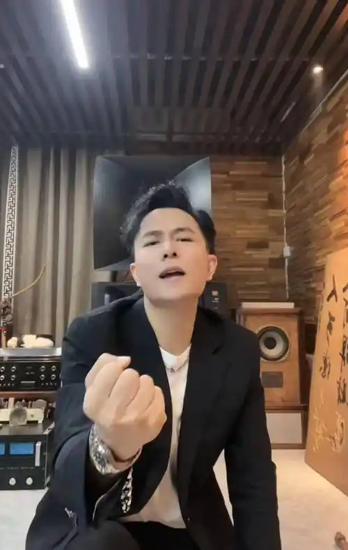 现状:走歪路获刑,英年早逝,出镜带货,各有各的辛酸_郑源_歌曲_冷漠