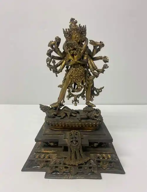 铜鎏金胜乐金刚像(暂定名称).国家文物局供图