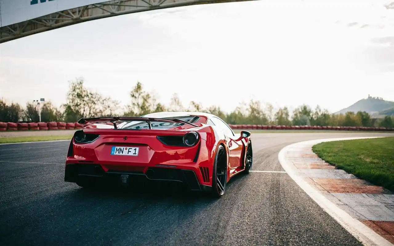 改装法拉利488 gtb唯美高清桌面壁纸