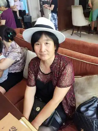 57岁离异女征婚照片(id:96503253)_北京征婚交友_珍爱网