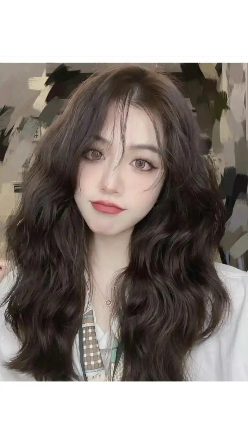 中长发女生不能错过的烫发发型,慵懒蓬松的卷发,风格多变洋气十 - 抖