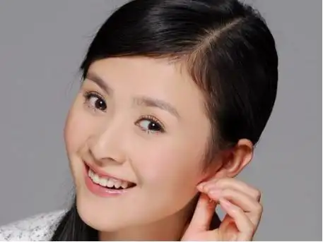 的,只是一直找不到自己的发光的点,就像我们今天说的这位,女演员王琦