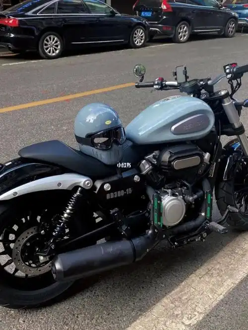 金吉拉300适合小姐姐入门摩托车首推