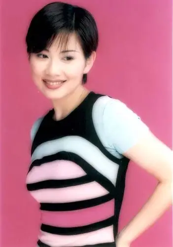 那些年的陈松伶罕见生活老照片无数影迷心中的短发女神