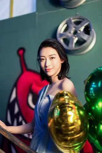 《火星情报局》it girl温雅:不做女神 要做女战士