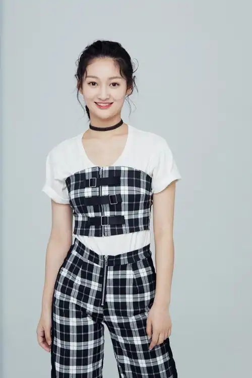 革命历史剧啊摇篮张钿悦顺利杀青实力演绎高学历保育员