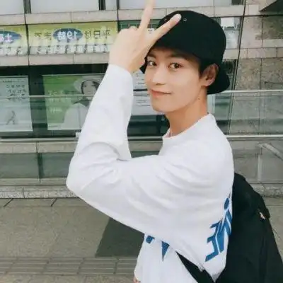 帅气个性又很好看的精致男生头像干净很清新男生微信头像个性