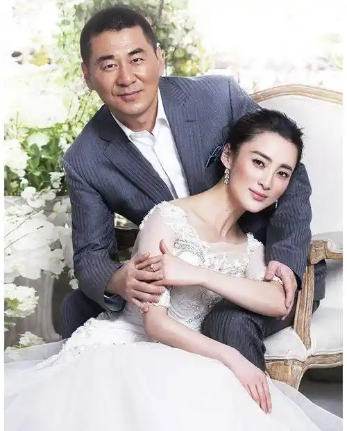 当红时嫁给不知名小演员,结婚10年,她被"影帝"老公宠成小公主_霍思燕