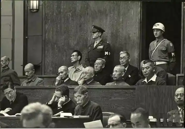 a级战犯;经过战胜国多方商议后,最终决定下来的日本甲级战犯共有28人