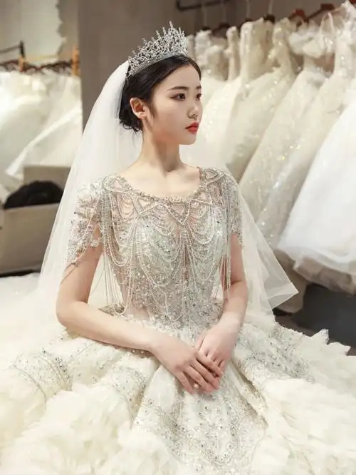 78最新款婚纱