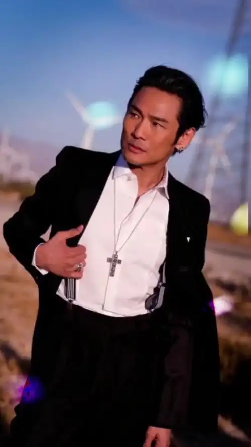 杜德伟《忘情号》