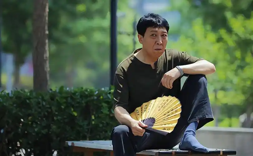 这8位男演员,天生富贵脸,如今成"爸爸专业户",演不了穷人!