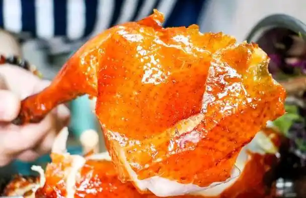 传统美食,吊烧脆皮鸡