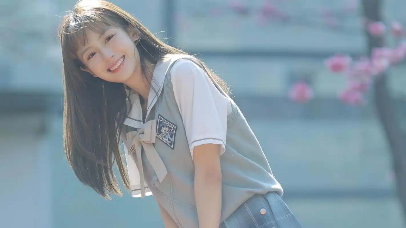 写真上一图集:小姐姐清新甜美写真下一图集:渣渣男专用真人女生写真