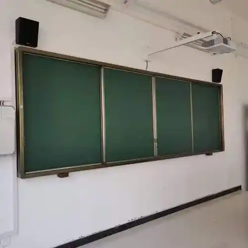 黑板的安装步骤以及优势-湖南一凡教学设备有限公司