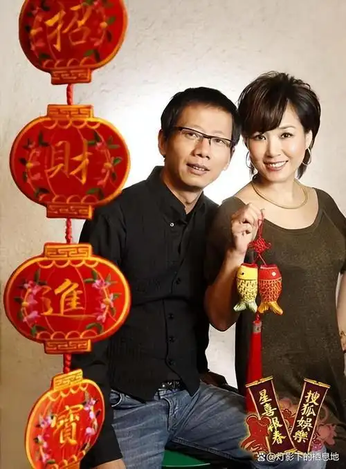 黄小茂和史可:离婚23年,她嫁外国丈夫44岁生二胎,他娶美女主持