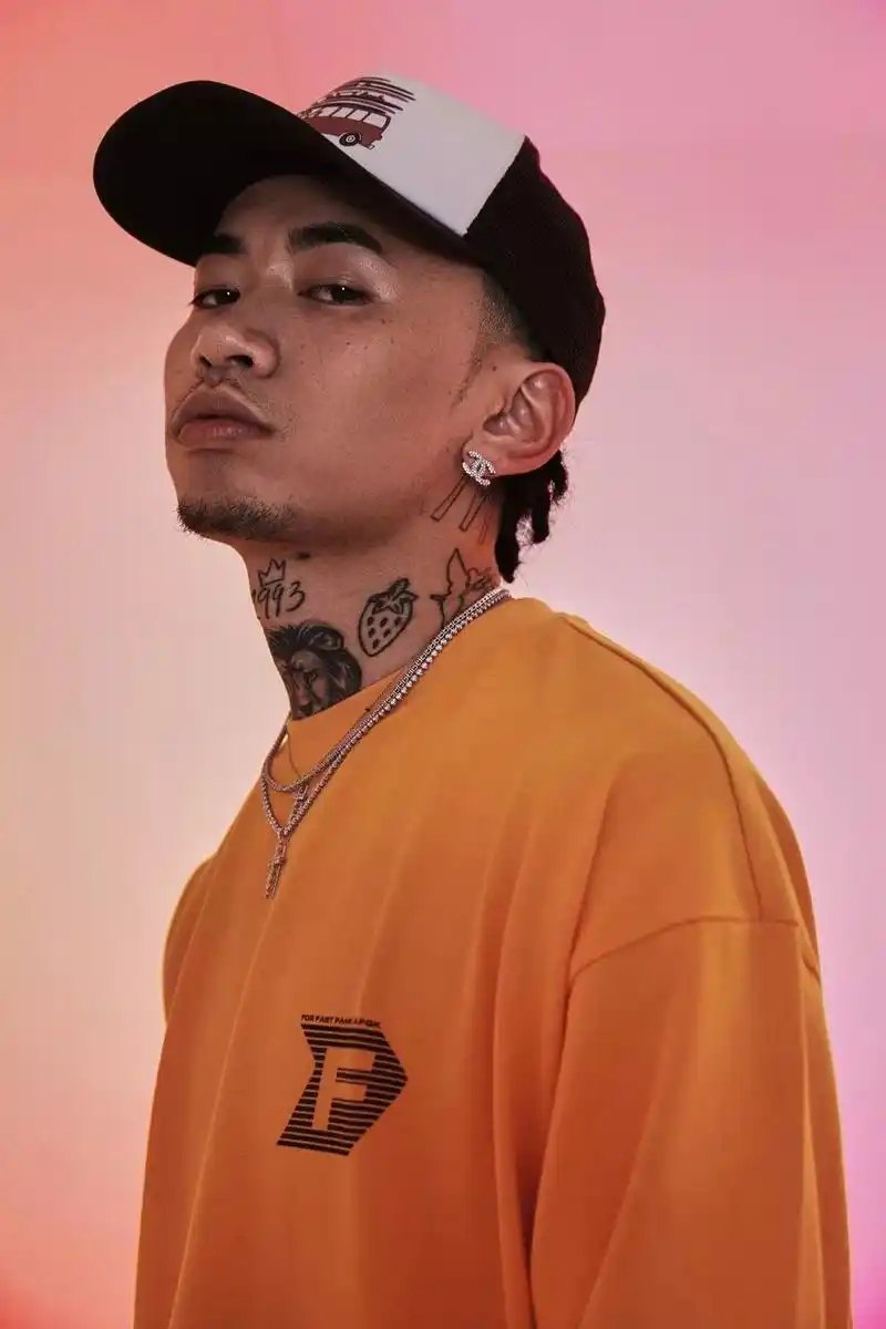 p>马思唯,1993年1月27日出生于四川省成都市 a target="_blank" href