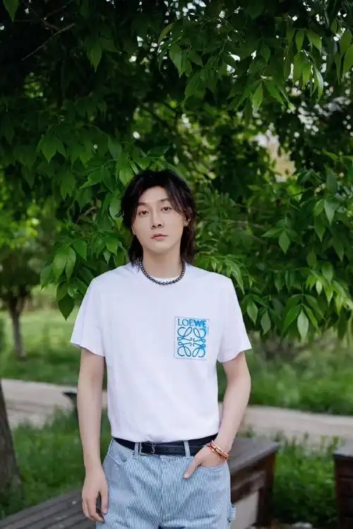 大仙荣耀典藏皮肤返场,什么时候变这么帅了#张大仙瘦了##张大仙重回