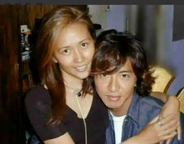 木村拓哉罕晒日常生活照,妻子工藤静香被宠成小公主,太恩爱了吧|结婚