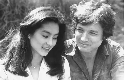 秦汉不是不挽留林青霞而是下跪苦苦哀求后她也不为所动