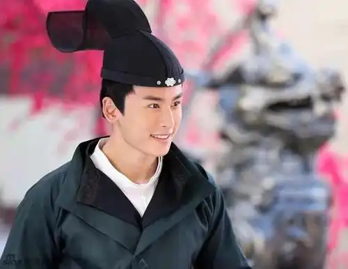 陈晓等艺人,还让林心如,陈乔恩等演员迎来事业的第二春,所以张哲瀚在