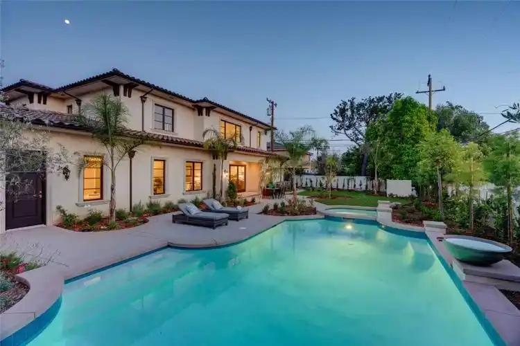 1800㎡庄园别墅,诠释正宗美式生活方式!__凤凰网